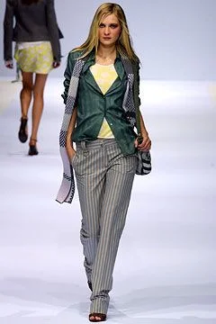Look 3
